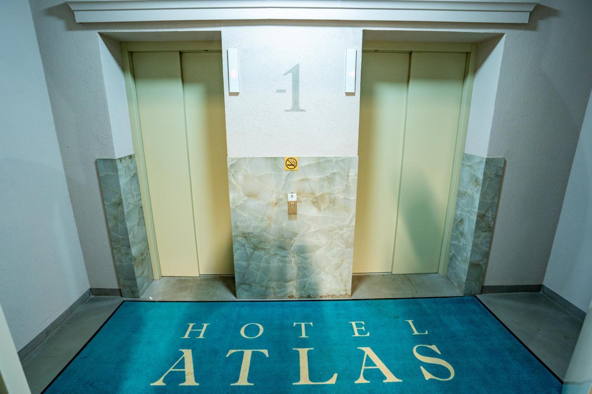 Atlas Hotel ทิมิชัวรา ภายนอก รูปภาพ