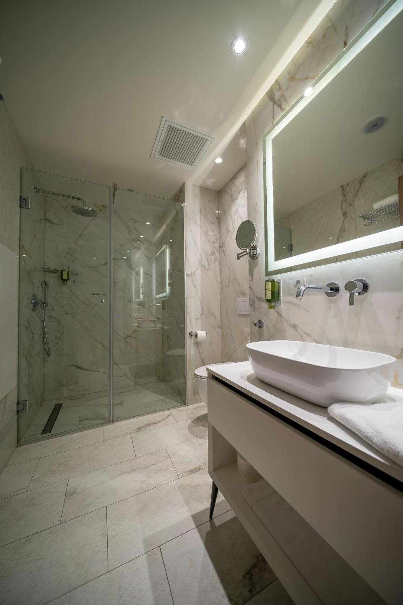 Atlas Hotel ทิมิชัวรา ภายนอก รูปภาพ